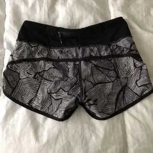 Size 2 lulu speed shorts